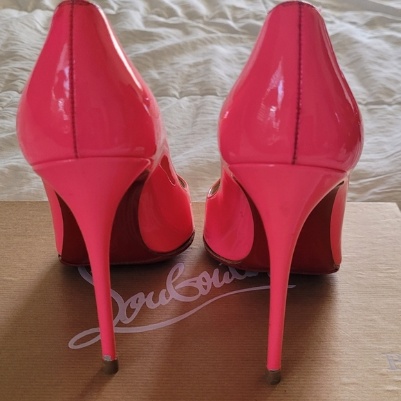 Christian Louboutin  shoes 👠 heels **So Kate point* - Picture 6 of 9
